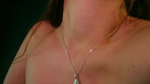 Annie Andrick online show from 11-24-25, 01:38