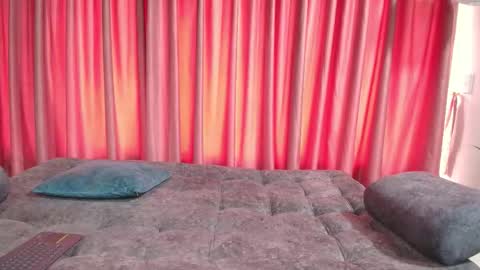 Melissa  online show from 10-23-25, 05:12