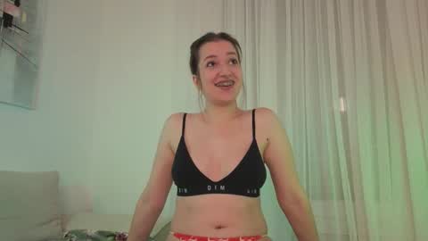 Anna online show from 12-19-25, 09:33