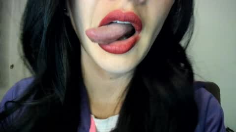 Snapshot of _antomouth_paradise chatting on 12-02-24, 11:18 antonia online show from 12-02-24, 11:18