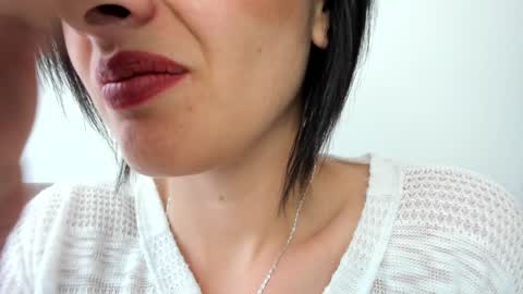 Snapshot of _antomouth_paradise chatting on 12-12-24, 05:37 antonia online show from 12-12-24, 05:37