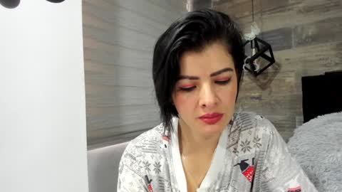 Snapshot of _antomouth_paradise chatting on 12-20-24, 02:49 antonia online show from 12-20-24, 02:49