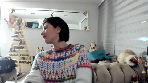 Snapshot of _antomouth_paradise chatting on 12-21-24, 03:25 antonia online show from 12-21-24, 03:25