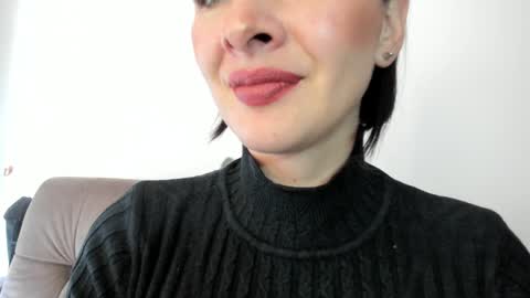 Snapshot of _antomouth_paradise chatting on 01-13-25, 04:51 antonia online show from 01-13-25, 04:51