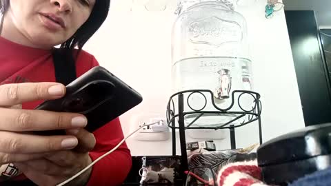 Snapshot of _antomouth_paradise chatting on 01-26-25, 06:58 antonia online show from 01-26-25, 06:58