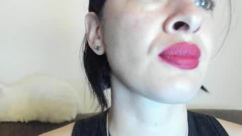 Snapshot of _antomouth_paradise chatting on 02-04-25, 10:32 antonia online show from 02-04-25, 10:32