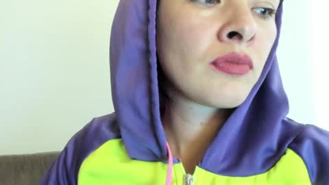 Snapshot of _antomouth_paradise chatting on 02-06-25, 09:49 antonia online show from 02-06-25, 09:49