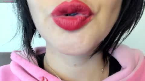 Snapshot of _antomouth_paradise chatting on 02-10-25, 08:10 antonia online show from 02-10-25, 08:10