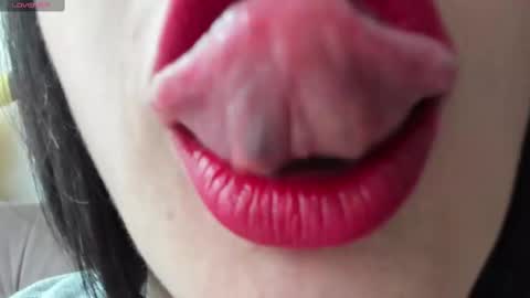 Snapshot of _antomouth_paradise chatting on 02-25-25, 02:00 antonia online show from 02-25-25, 02:00