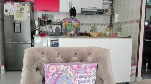 Snapshot of _antomouth_paradise chatting on 02-28-25, 05:04 antonia online show from 02-28-25, 05:04