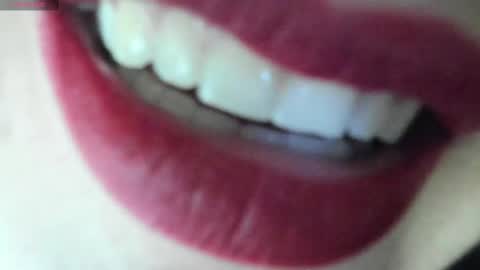 Snapshot of _antomouth_paradise chatting on 03-11-25, 09:04 antonia online show from 03-11-25, 09:04