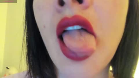 Snapshot of _antomouth_paradise chatting on 09-17-25, 10:28 antonia online show from 09-17-25, 10:28