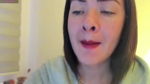 Snapshot of _antomouth_paradise chatting on 09-22-25, 10:39 antonia online show from 09-22-25, 10:39