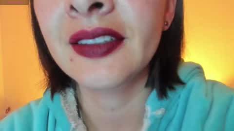 Snapshot of _antomouth_paradise chatting on 11-19-25, 10:37 antonia online show from 11-19-25, 10:37