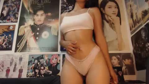 Snapshot of _ariana03_ chatting on 01-06-26, 02:54 Ariana online show from 01-06-26, 02:54