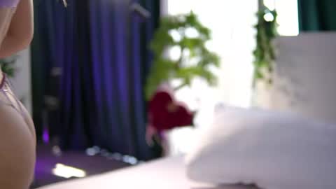 Arielle online show from 06-08-26, 06:47