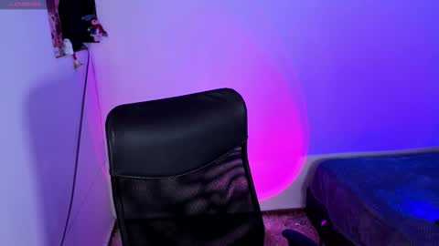 Aria online show from 12-16-25, 02:49