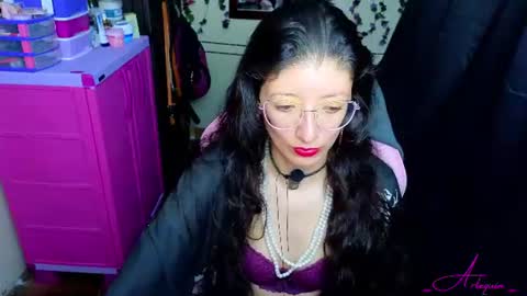 Snapshot of _arlequin_ chatting on 06-10-26, 08:52 _arlequin_ online show from 06-10-26, 08:52