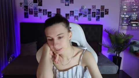 _ash_leyy_ online show from 02-05-26, 01:32