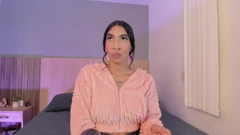 Snapshot of _ashly_77 chatting on 10-05-25, 07:34 Ashly online show from 10-05-25, 07:34