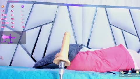 Aura online show from 02-11-25, 09:09