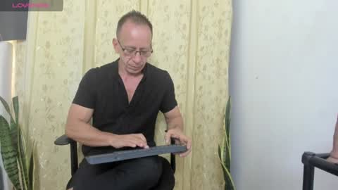 Axel online show from 07-02-26, 11:38