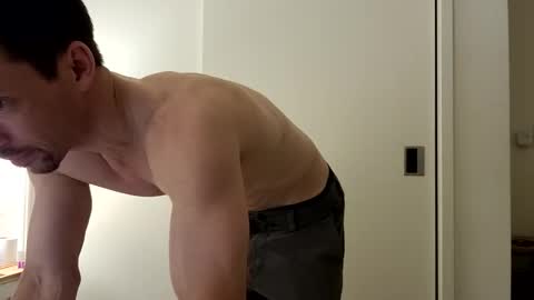 Snapshot of _b_h_c_ chatting on 12-18-25, 07:03 _b_h_c_ online show from 12-18-25, 07:03