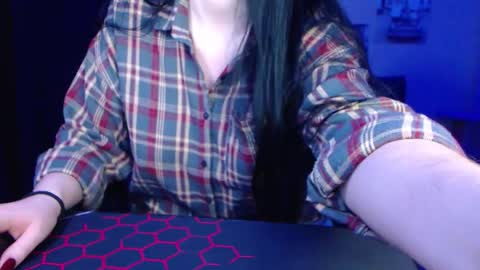 Tiffany online show from 11-24-25, 12:10