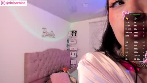 Snapshot of _barbie_joy chatting on 05-25-26, 11:33 Andrea online show from 05-25-26, 11:33