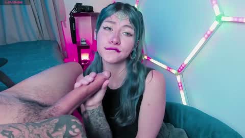 Lunita  online show from 02-04-25, 10:21