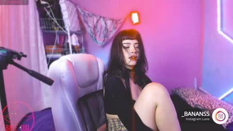 Lunita  online show from 10-24-25, 01:24