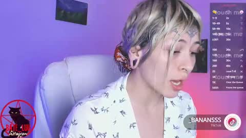 Lunita  online show from 11-04-25, 01:05