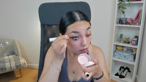 Bella Evans online show from 06-24-26, 04:33