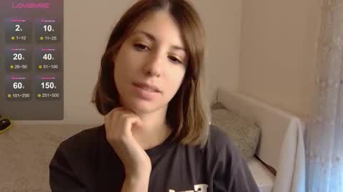 Laura online show from 10-23-25, 10:25