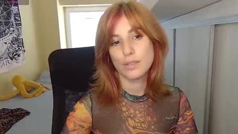 Laura online show from 06-12-26, 09:30
