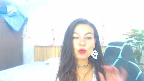 Snapshot of _bonnie__and_clyde chatting on 04-16-26, 07:47 _bonnie__and_clyde online show from 04-16-26, 07:47