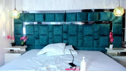 _bonnyandclyde online show from 04-23-26, 01:13