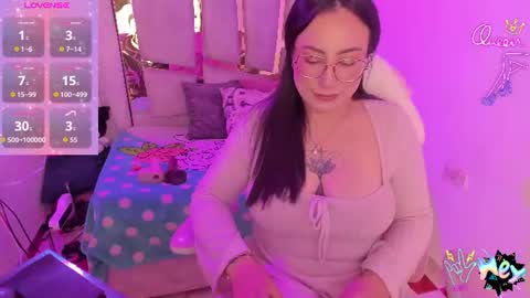 Angie  Independent model online show from 06-17-26, 07:48