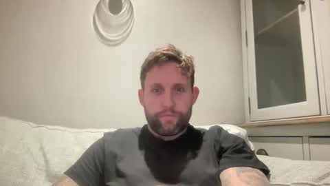  UK BigThick Cock  online show from 10-21-25, 04:41