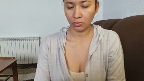 cat online show from 02-20-25, 02:35