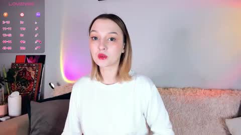 Christina Chris online show from 11-24-25, 06:13