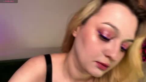 Christina Chris online show from 06-23-26, 10:46
