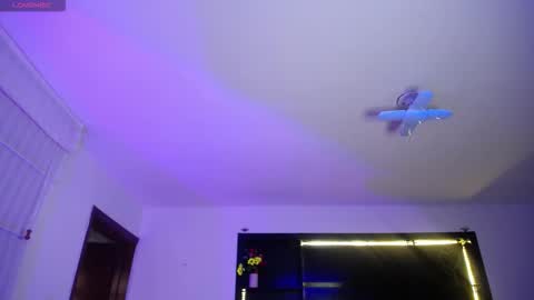 Snapshot of _charlotte_collins_ chatting on 12-17-25, 02:34 _charlotte_collins_ online show from 12-17-25, 02:34