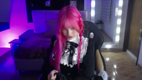 _charlotte_collins_ online show from 04-09-26, 02:44