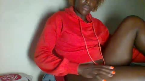 Snapshot of _clara01 chatting on 01-25-25, 06:46 clara online show from 01-25-25, 06:46