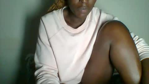 Snapshot of _clara01 chatting on 02-08-25, 03:21 clara online show from 02-08-25, 03:21