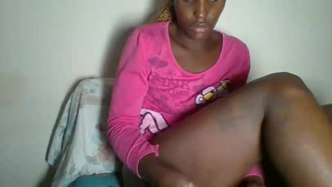 Snapshot of _clara01 chatting on 02-14-25, 07:23 clara online show from 02-14-25, 07:23