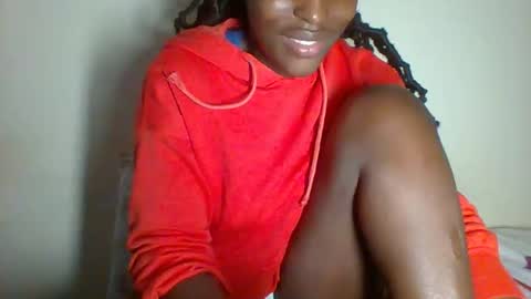 Snapshot of _clara01 chatting on 03-08-25, 11:48 clara online show from 03-08-25, 11:48