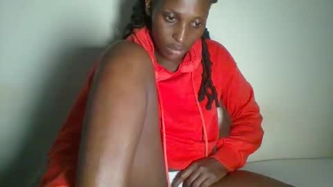 Snapshot of _clara01 chatting on 03-11-25, 06:41 clara online show from 03-11-25, 06:41