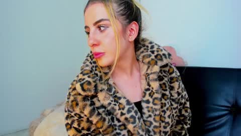  Chloe  online show from 12-14-24, 04:12